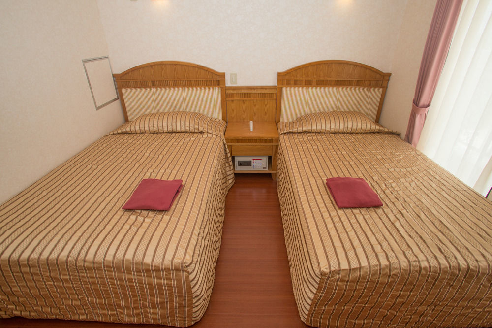 Hotel Castlevillage Miyakojima מראה חיצוני תמונה