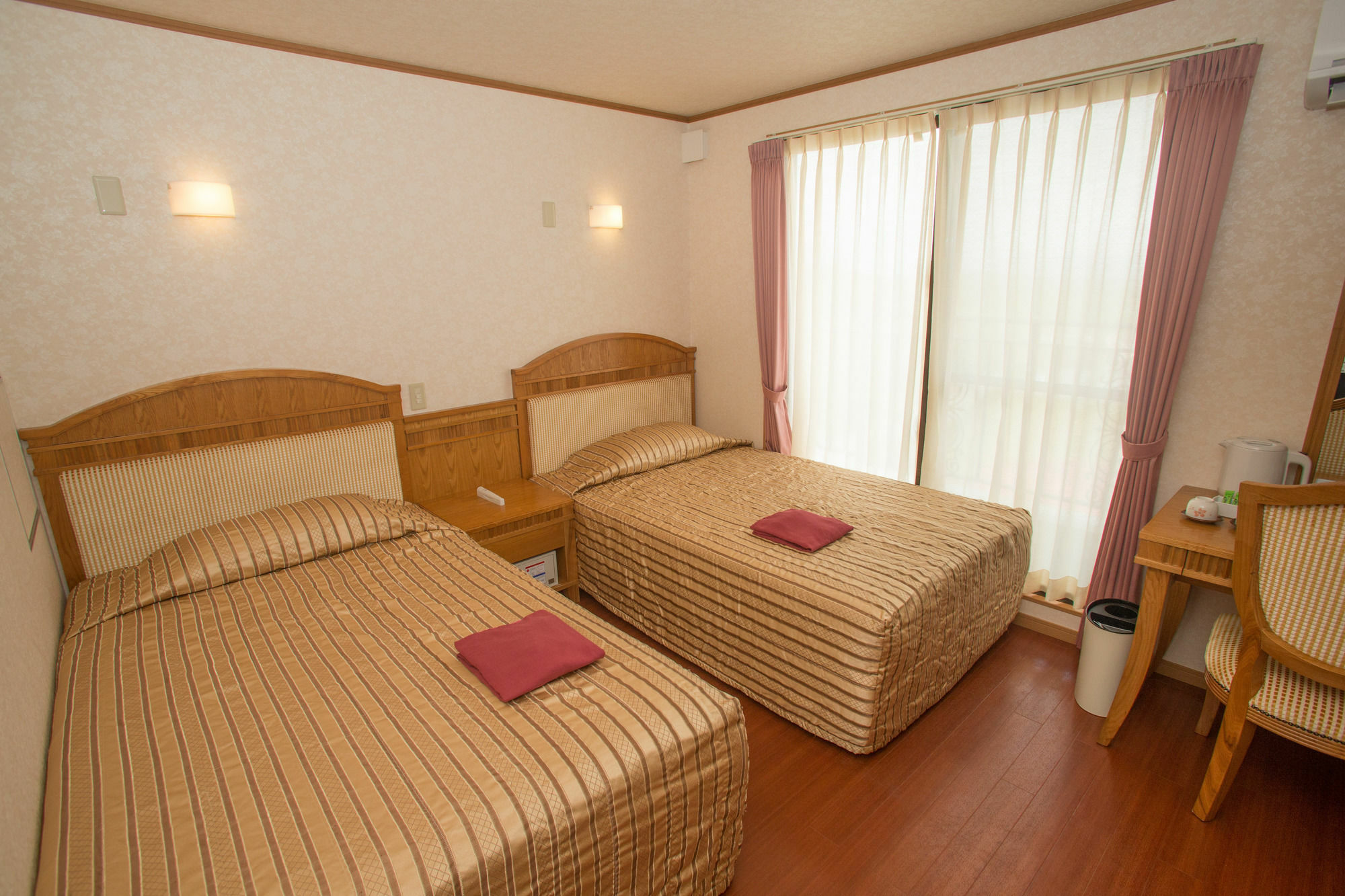 Hotel Castlevillage Miyakojima מראה חיצוני תמונה